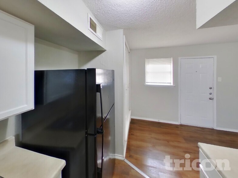 Building Photo - 4443 Greenland Dr