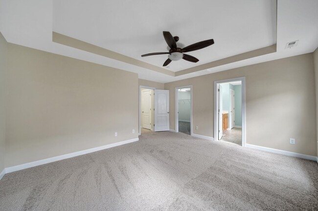 Building Photo - Beautiful Three Bed Two and Half Bath Town...