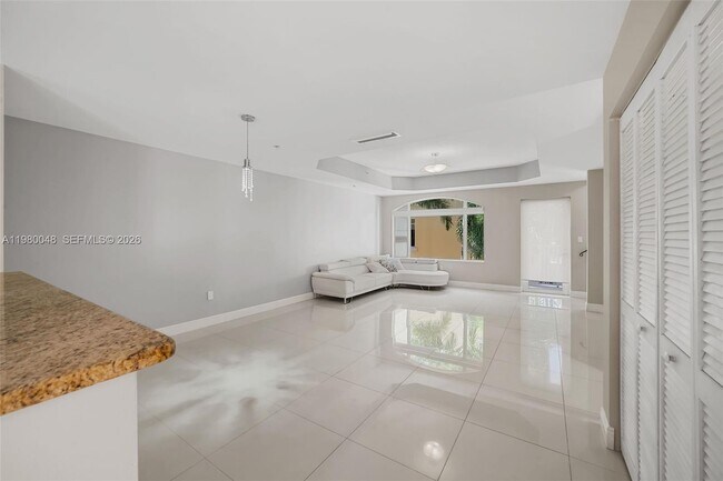 Building Photo - 2729 NE 184th Way