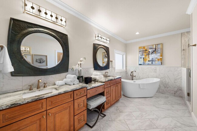 Building Photo - 3204 Sand Dollar Ln