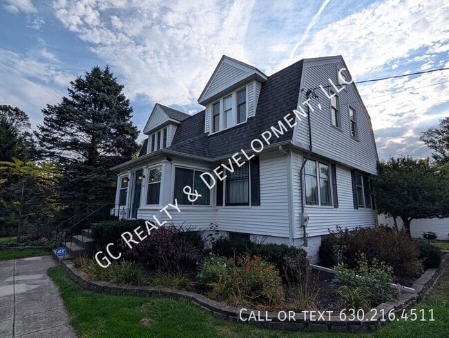 Building Photo - 173 Pomeroy Ave
