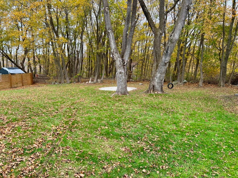 Building Photo - 40 Watch St