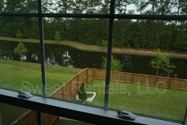 Building Photo - 210 Daniels Creek Cir