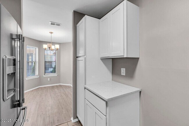 Building Photo - 2609 Lighthouse Ln