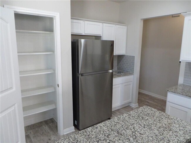 Building Photo - 1200 Ferryman Dr