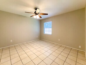 Building Photo - 3 Bedr/ 1 bath Beautiful Home in Hockley, TX