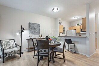 Building Photo - 2026 Virginia Ln