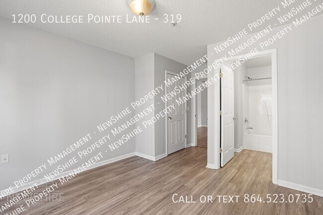 Building Photo - 1200 College Pointe Ln