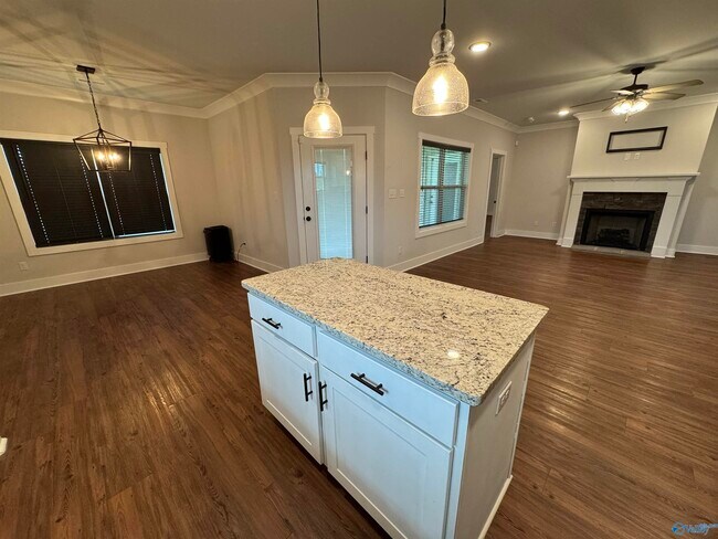 Building Photo - 103 Parvin Way Dr