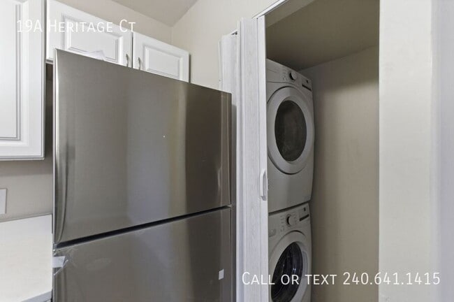 Building Photo - 19a Heritage Ct