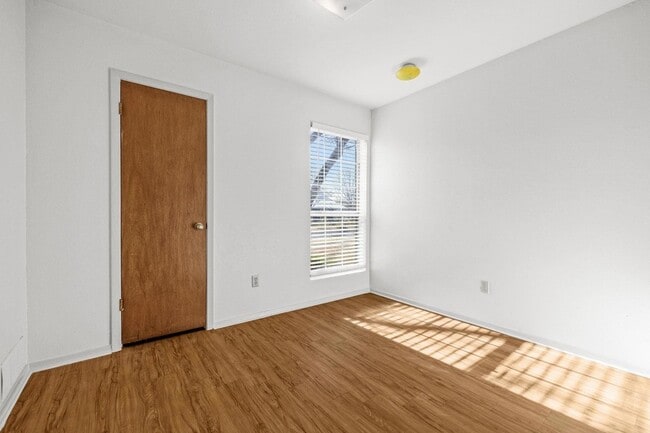 Building Photo - 3112 Freemont St