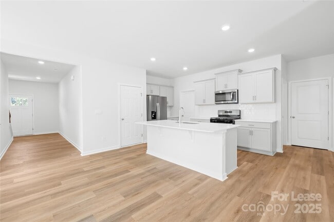 Building Photo - 3526 Cramer Crk Dr