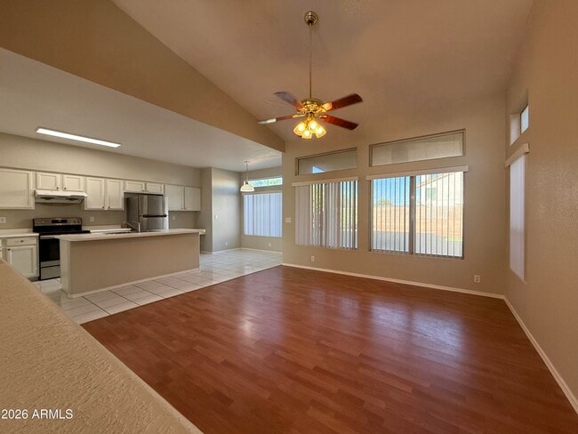 Building Photo - 1253 N Spire Ct