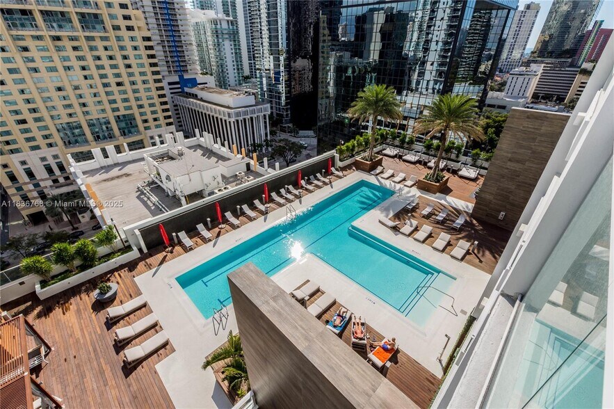 Building Photo - 1080 Brickell Ave