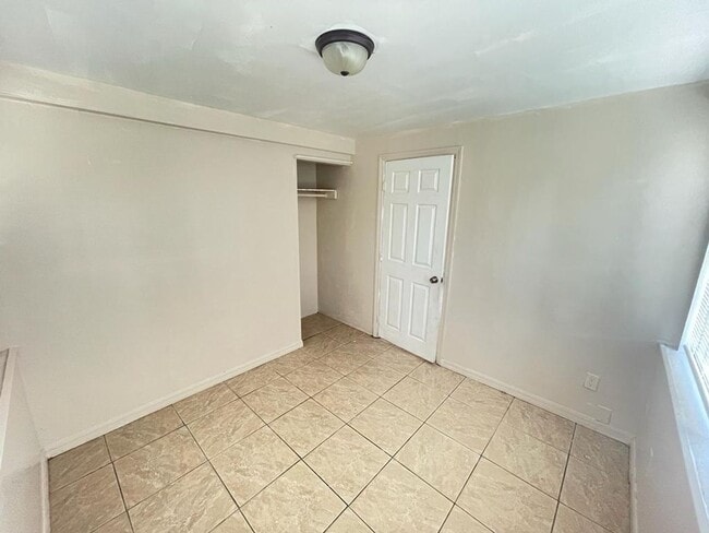 Building Photo - Charming Haven: Uncover Your Dream Home at 2026 JPV Street!