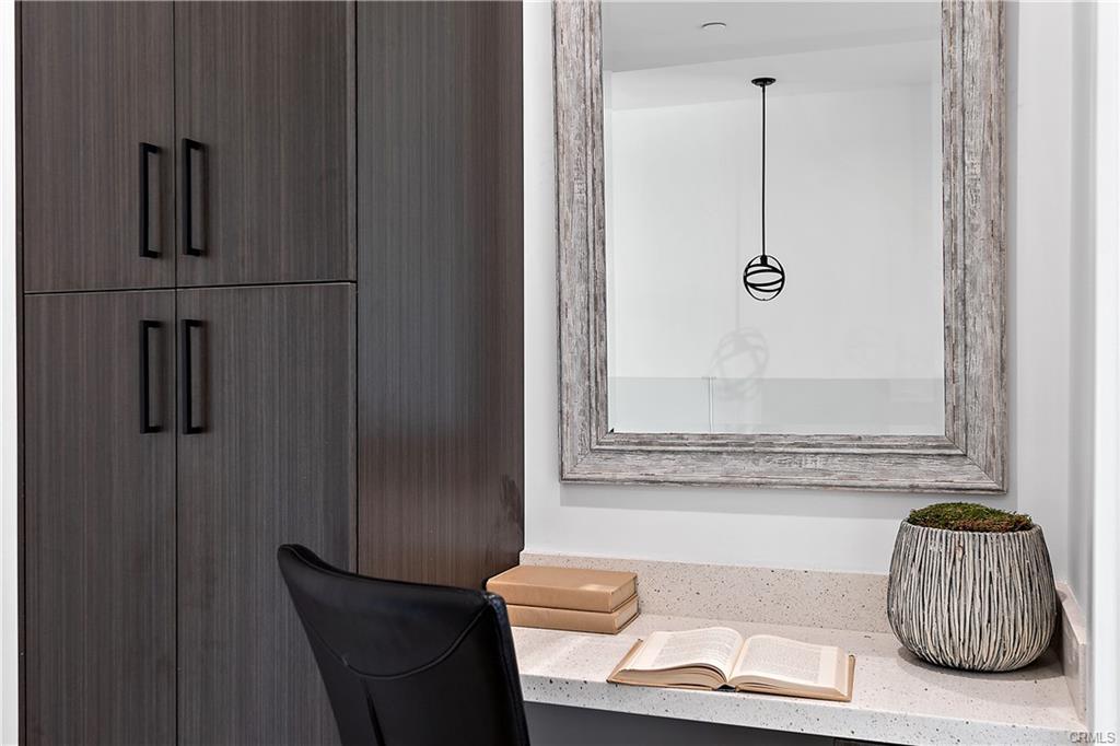 Building Photo - 11857 W Flower Ln