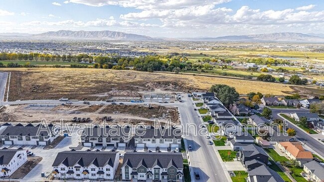 Building Photo - 7 S Moonlit Rd