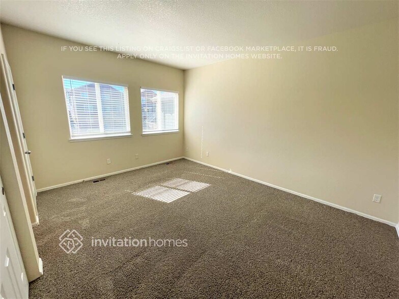 Building Photo - 9848 Kenton Cir