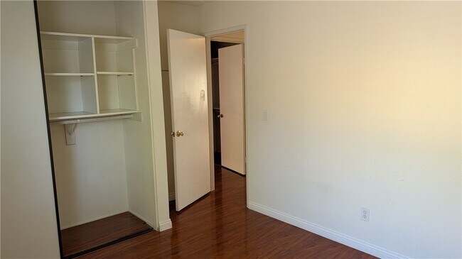 Building Photo - 19143 E Aurora Dr