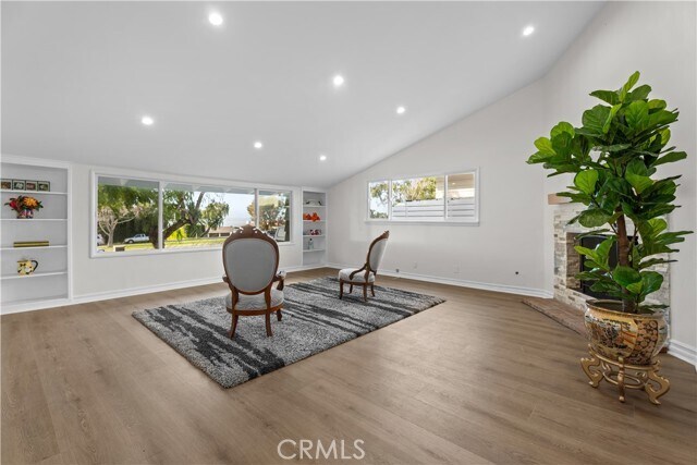 Building Photo - 2120 Palos Verdes Dr W