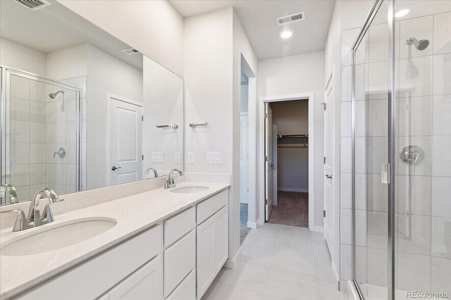 Building Photo - 13829 Deertrack Ln