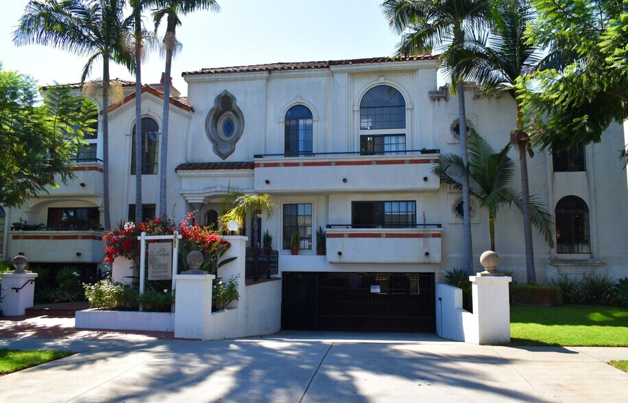 3751 Canfield Avenue - 3751 S Canfield Ave