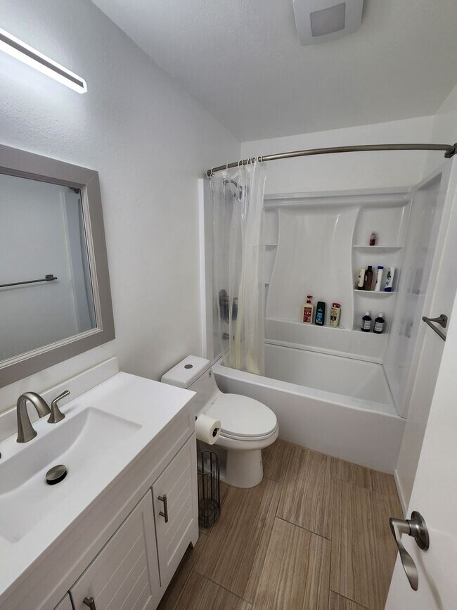 Building Photo - Single Story 4 Bedroom House in Mira Mesa