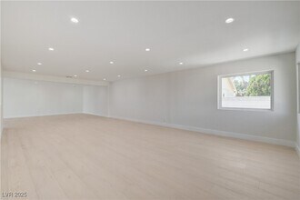 Building Photo - 3962 Euclid St