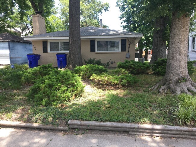 Primary Photo - 444 Maryland Ave