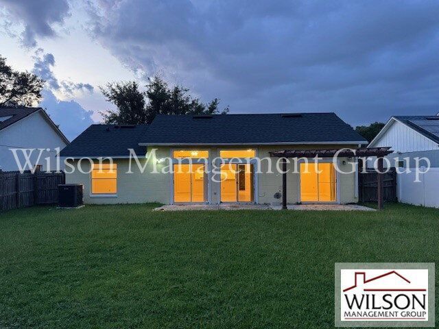 Building Photo - 12093 Blackheath Cir