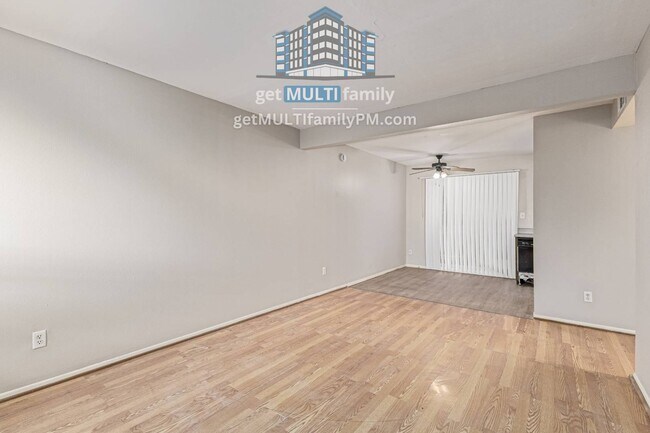 Building Photo - 1111 E Butler Dr