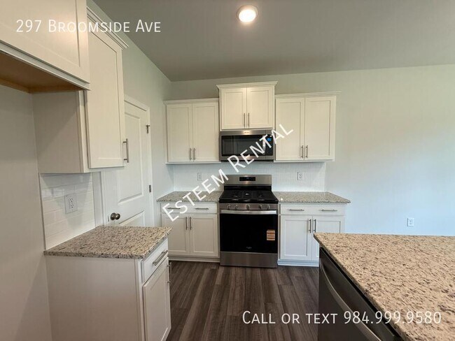 Building Photo - 297 Broomside Ave