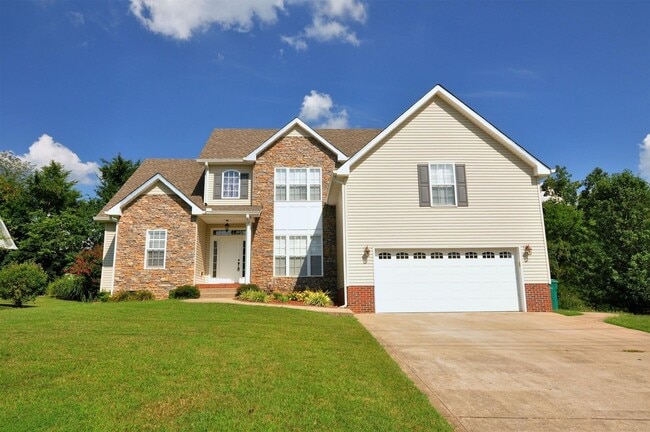 Building Photo - 1343 Ambleside Dr