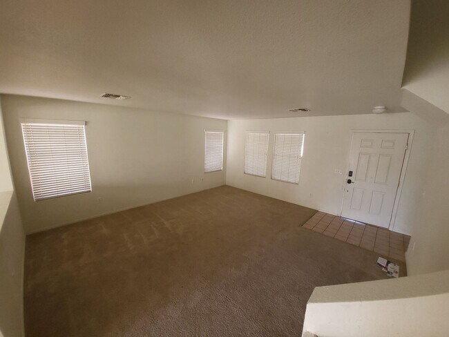 Building Photo - SPACIOUS HOME IN QUEEN CREEK!