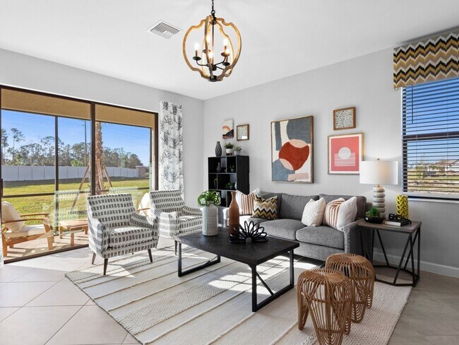 Building Photo - 3 Bedroom - Fully Furnished Townhome in Fo...