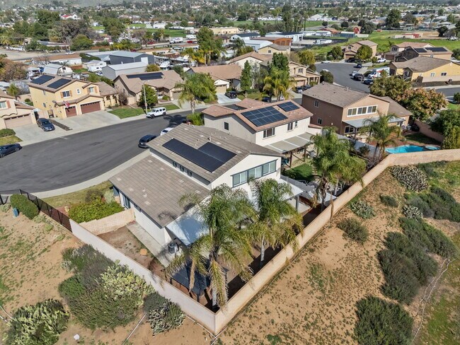 Building Photo - 34081 Clovis Way