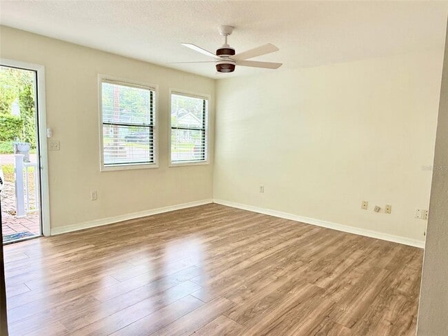 Building Photo - 1614 Jessamine Ave