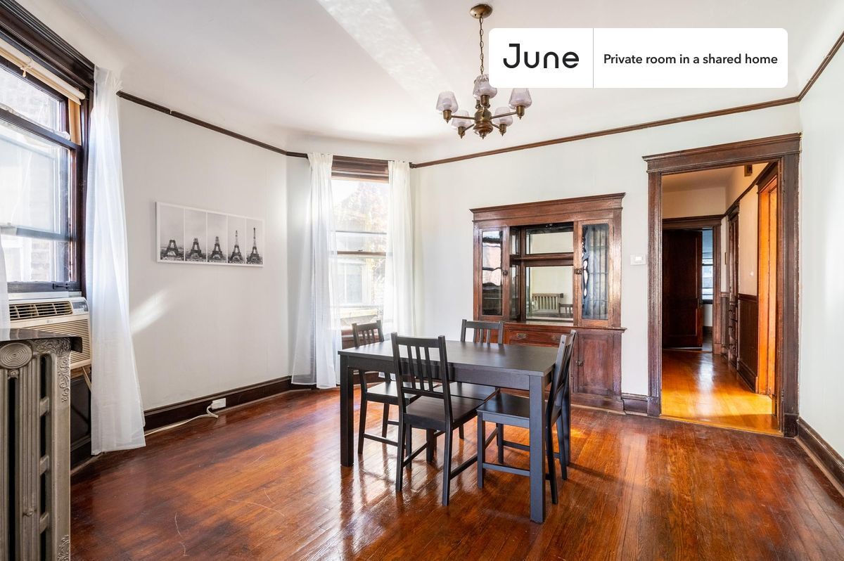 Building Photo - Room in Shared 3 bed/1 bath home