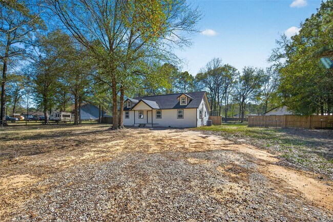 Building Photo - 170 Walter Dr