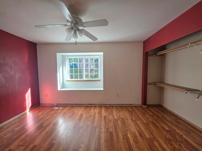 Building Photo - Gated Community