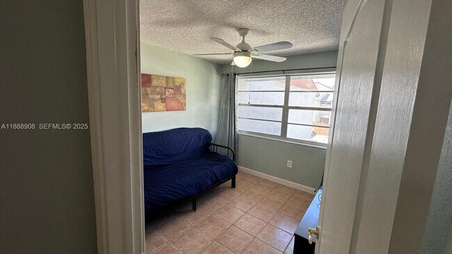 Building Photo - 15430 SW 81st Cir Ln