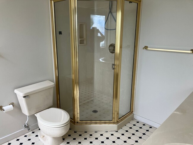 Building Photo - 2 bedroom 2.5 bathroom in Calabash