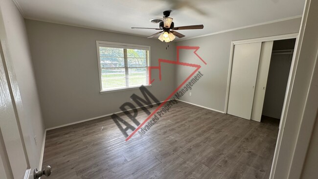 Building Photo - Beautiful Chic Remodeled West Monroe Home!