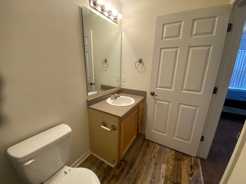 Bedroom 2's Private Bath - 1311 Harts Ridge Dr