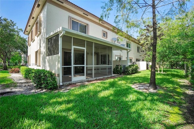 Building Photo - 937 NW 104th Way