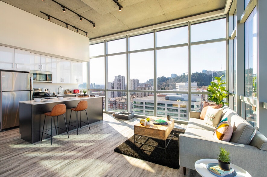 Primary Photo - The Collective on 4th