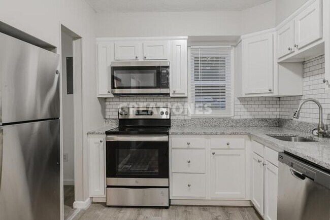 Building Photo - 2220 Gaebler Ave