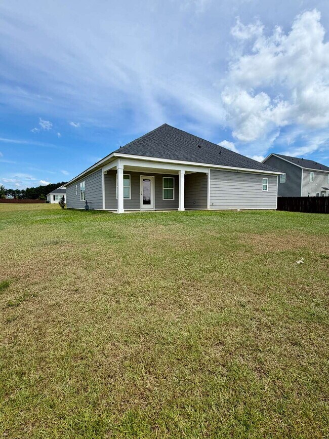 Building Photo - Available now FOR RENT in Rehobeth, AL!!