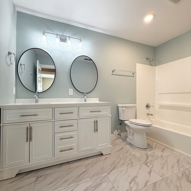 Building Photo - 2222 16th St