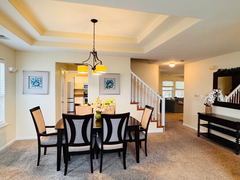 Building Photo - 5545 Bulls Bay Dr